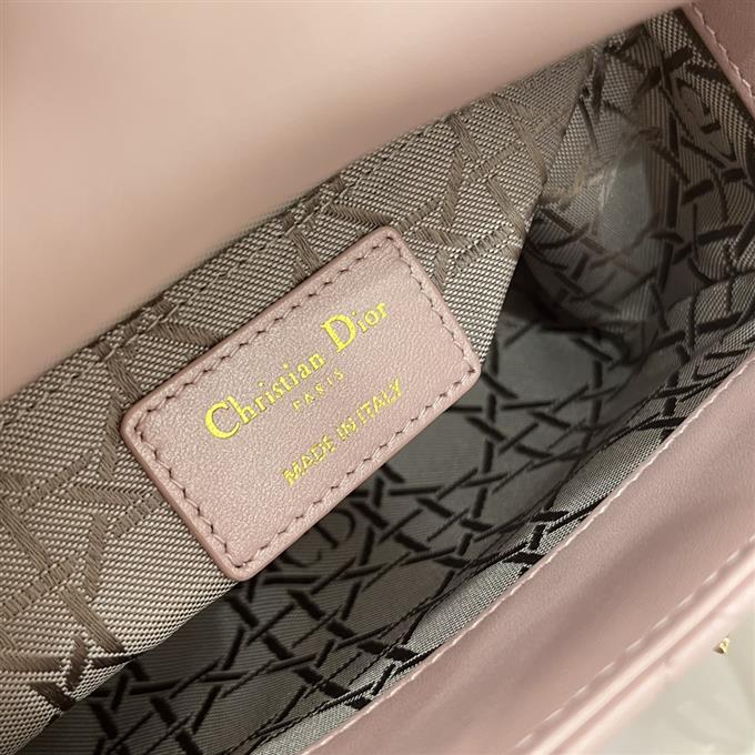 2025228Y600P22440198