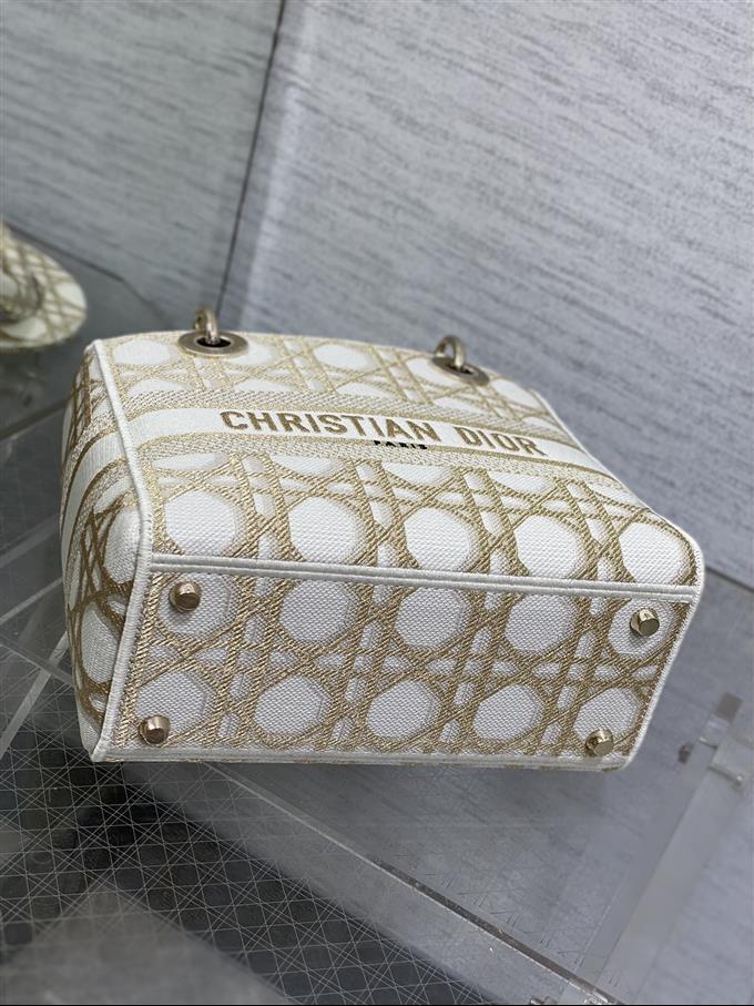 2025228Y620P21134524