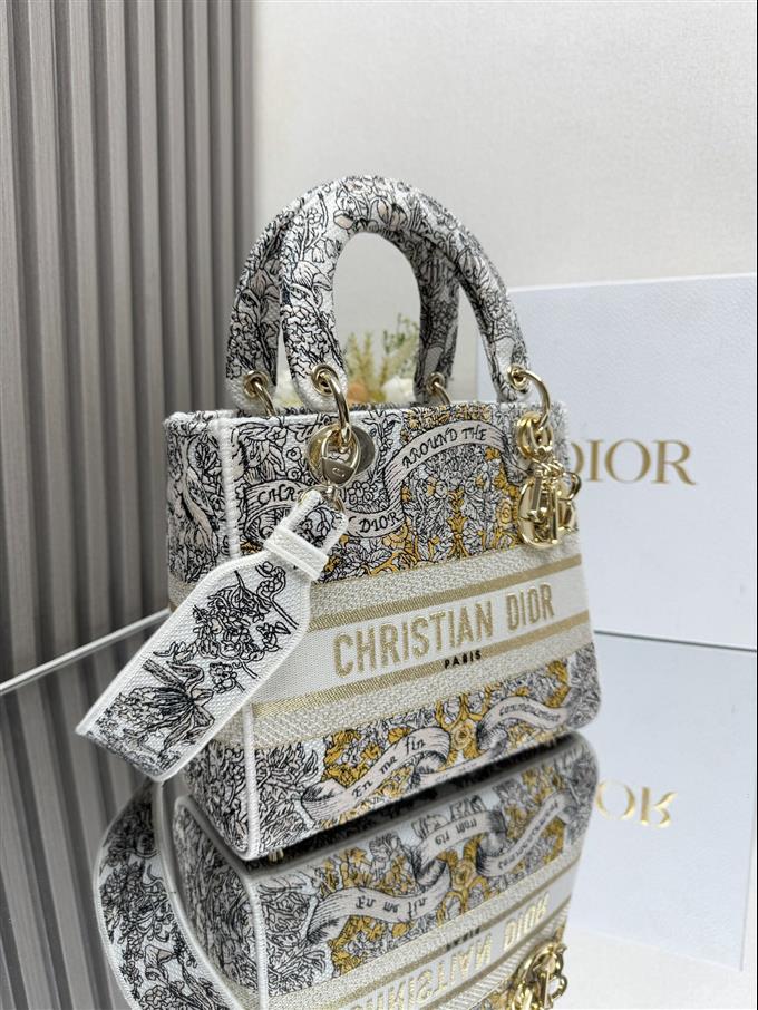 2025228Y650P205717173