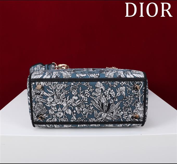 2025228Y650P205717314