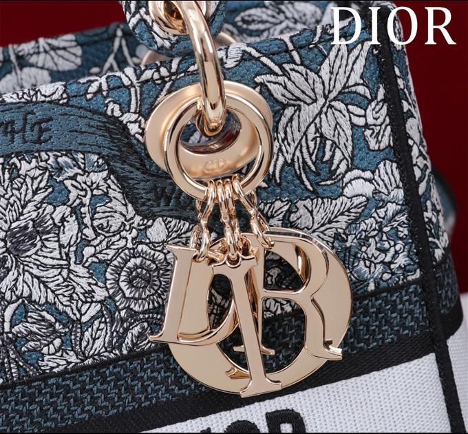 2025228Y650P205717361