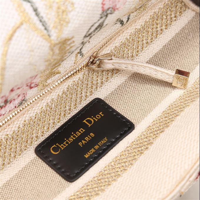 2025228Y650P205717819