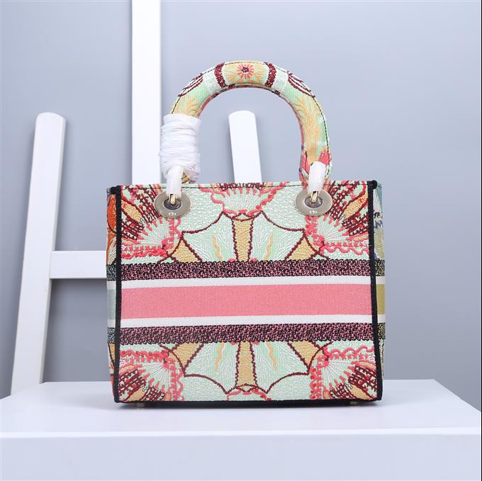 2025228Y650P205717866