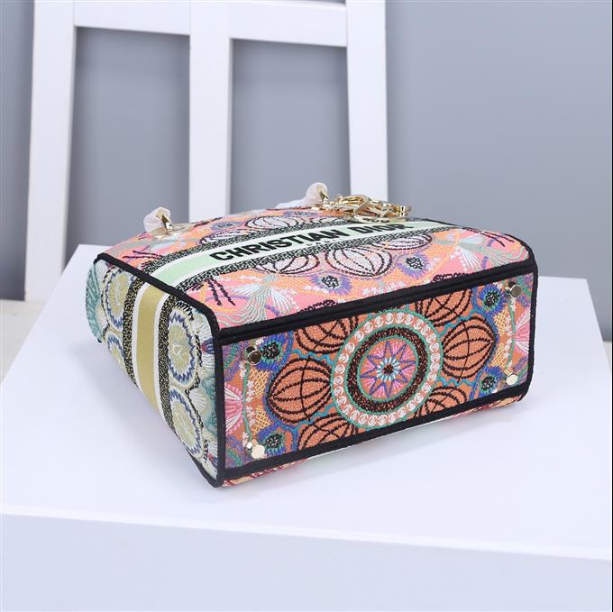 2025228Y650P205717897