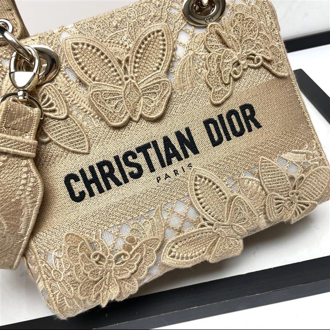 2025228Y650P211337835