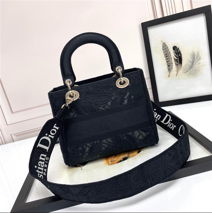 2025228Y650P211338479