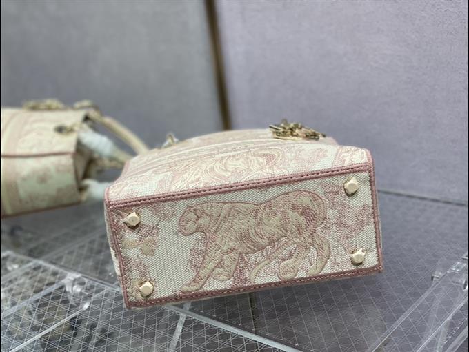 2025228Y650P211340519