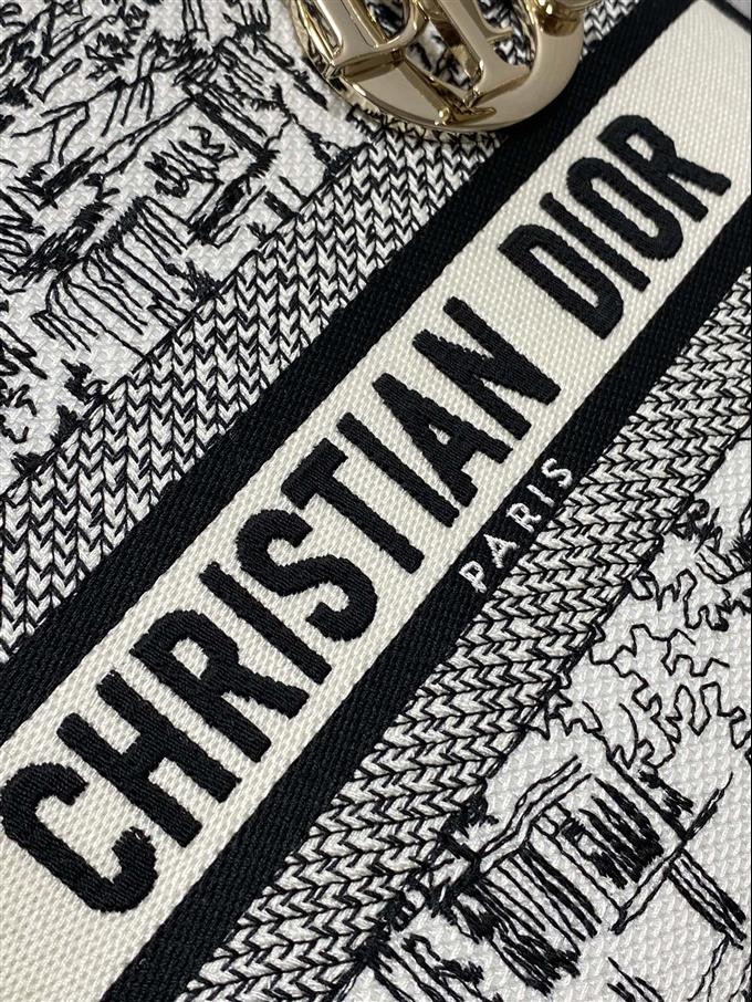 2025228Y650P211341164