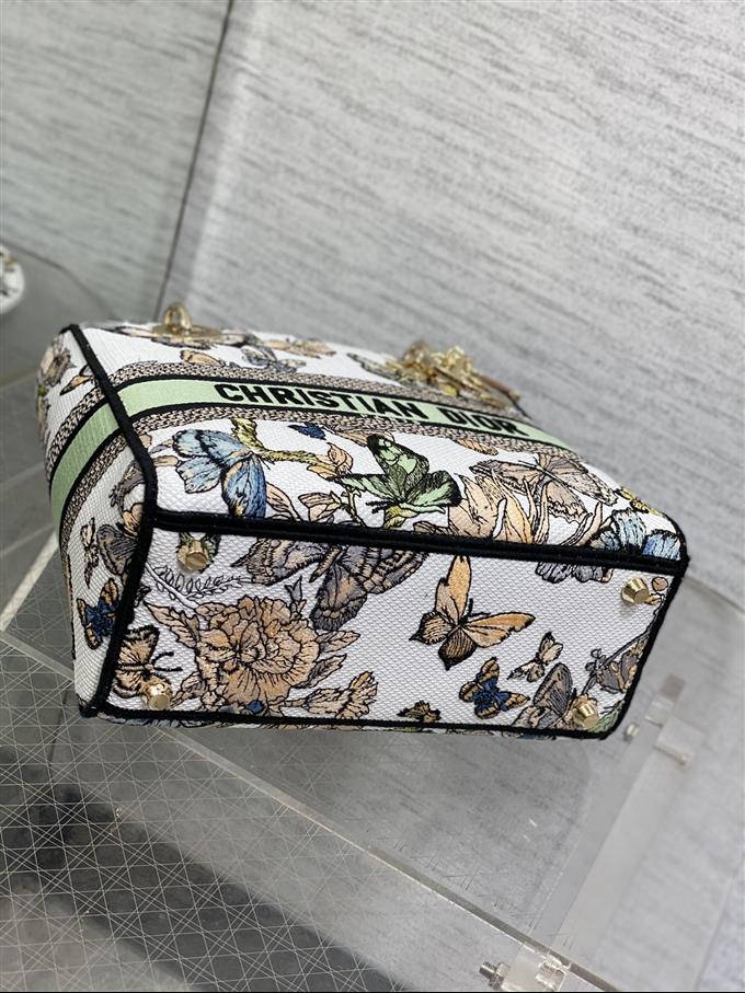 2025228Y650P211341645