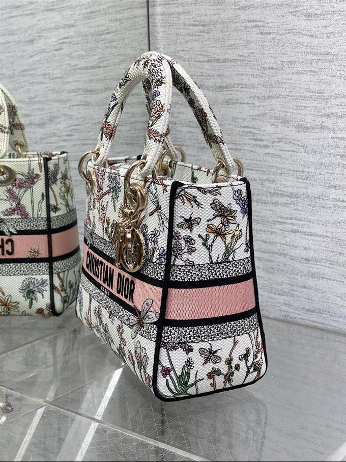 2025228Y650P211341771