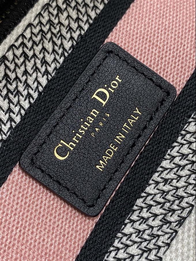 2025228Y650P211341817