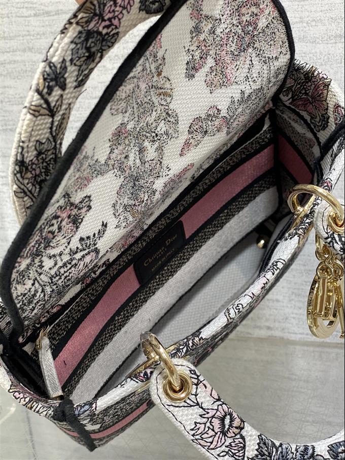 2025228Y650P211346171