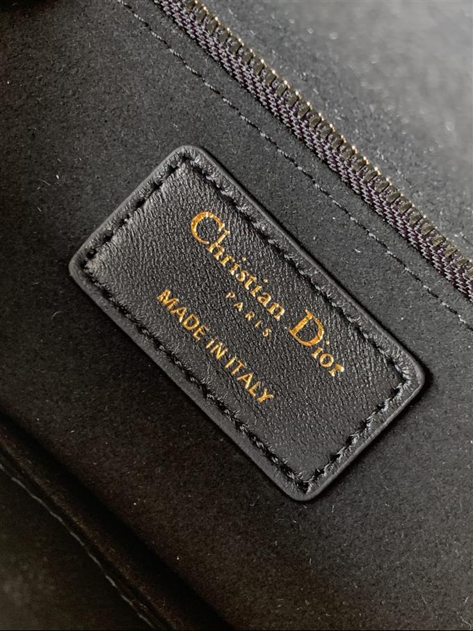 2025228Y650P222058144