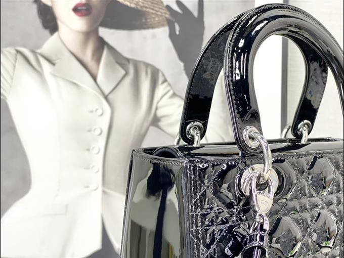 2025228Y700P205721426