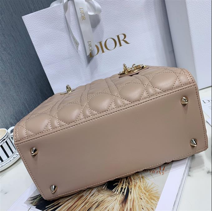 2025228Y700P205721693