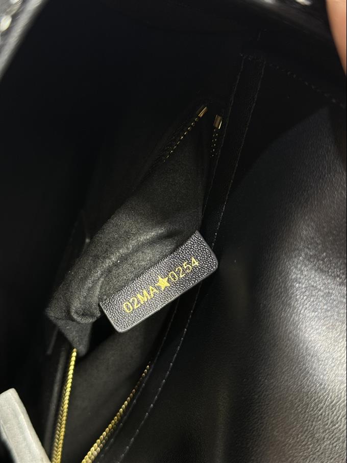 2025228Y700P205722653