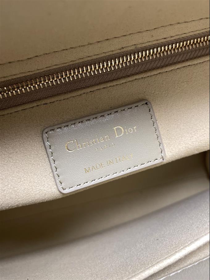 2025228Y700P211347153