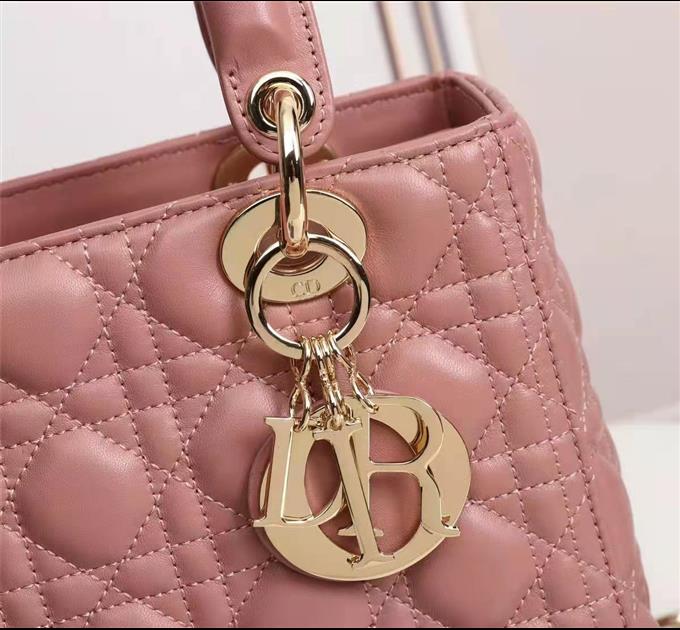 2025228Y700P211348773