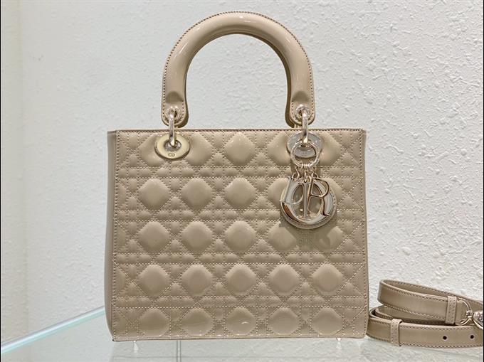 2025228Y700P211348899