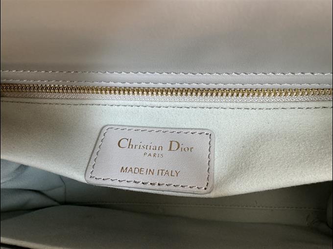 2025228Y700P211349147