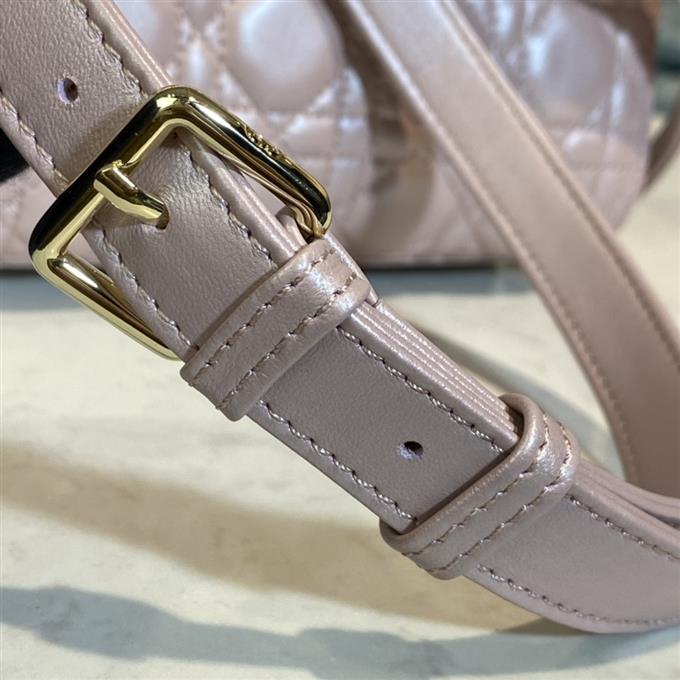 2025228Y700P211350359