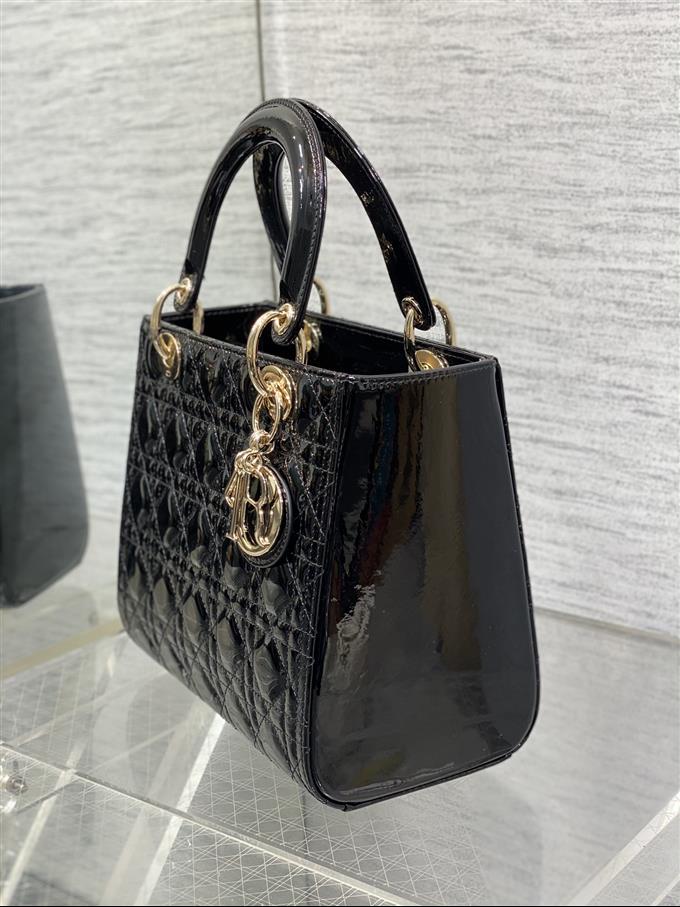 2025228Y700P212555657