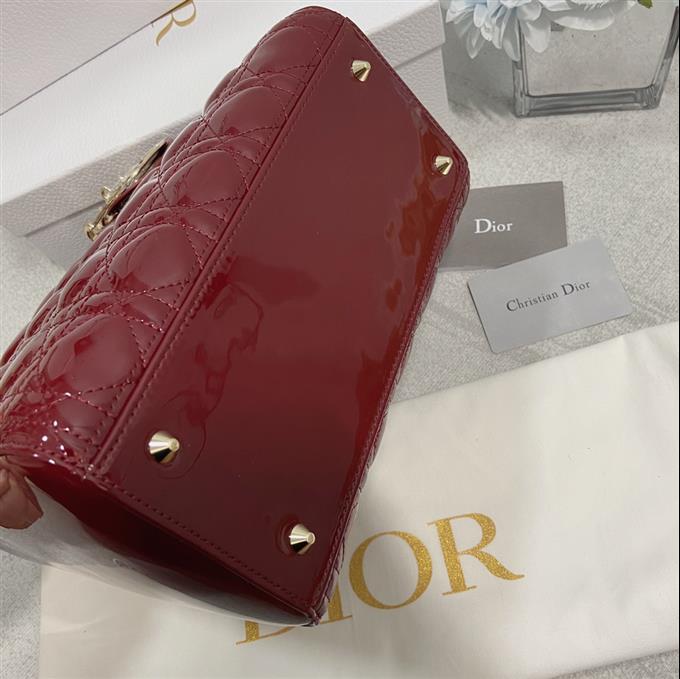 2025228Y700P221320417