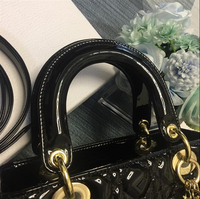 2025228Y700P221320763