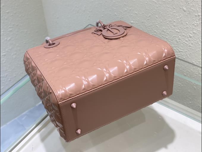 2025228Y700P22132241