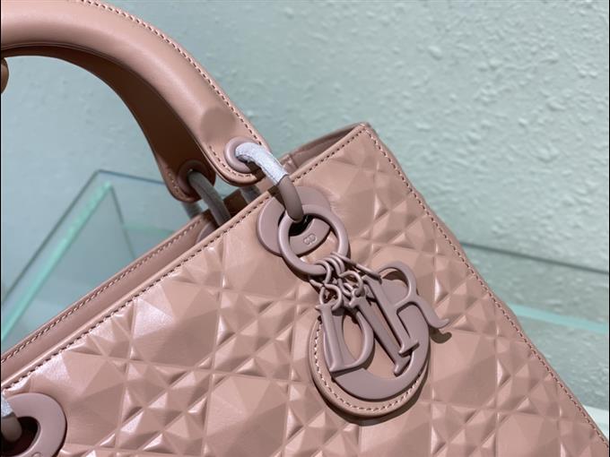 2025228Y700P22132257