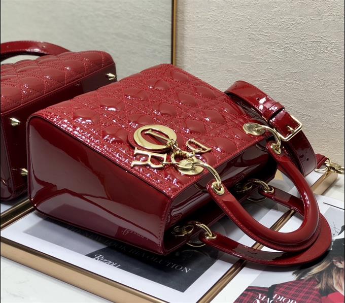 2025228Y700P222254899