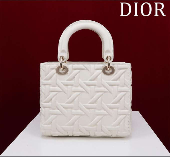 2025228Y750P205723921