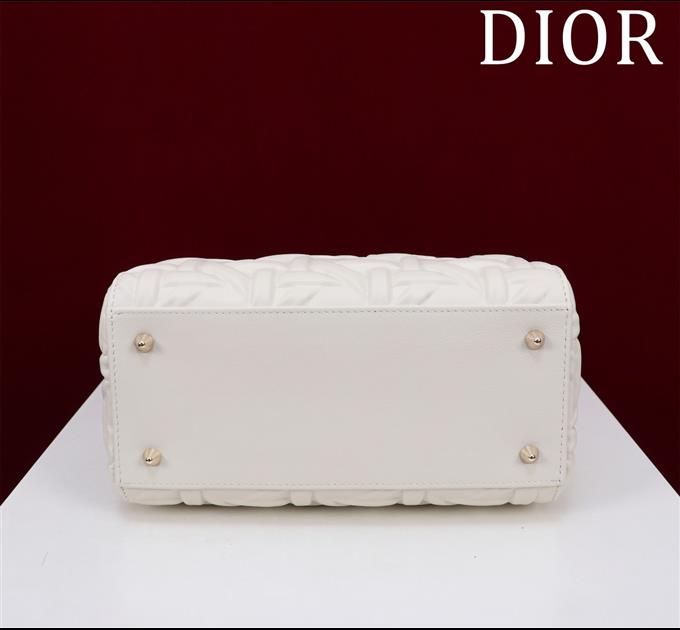 2025228Y750P205723937