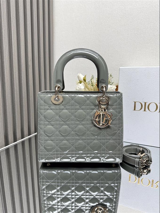 2025228Y750P211358957