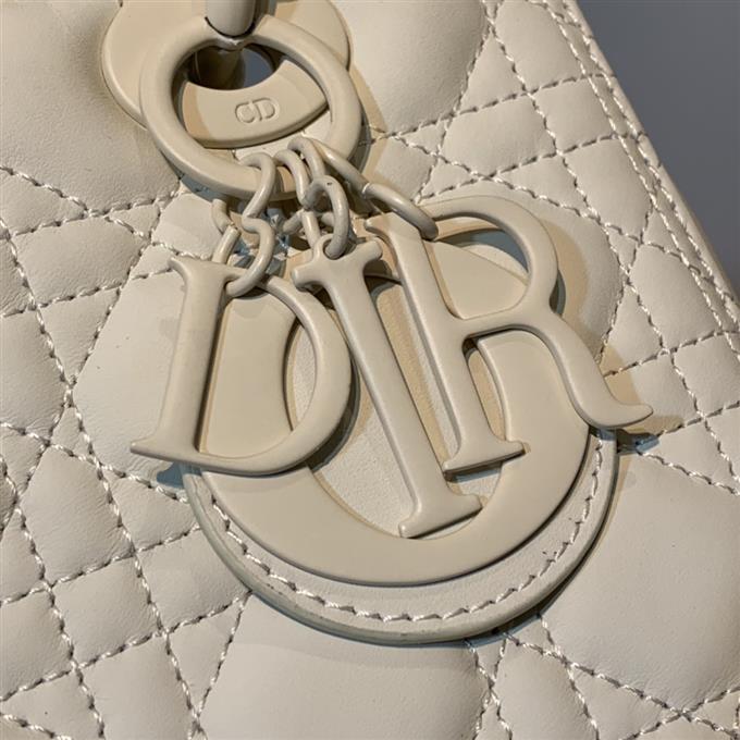 2025228Y750P222256622