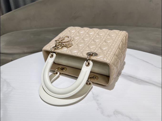 2025228Y800P205724110