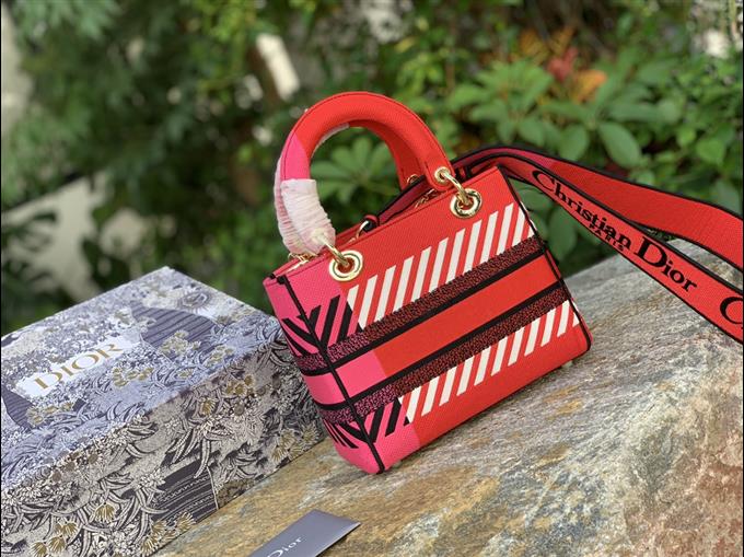 2025228Y900P222254416