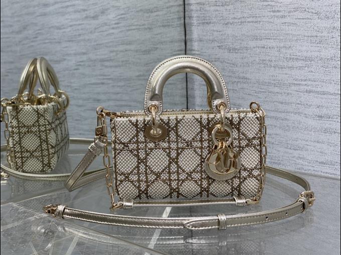 2025228Y1550P222945909