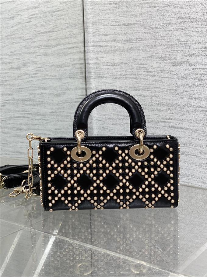 2025228Y1580P222946115