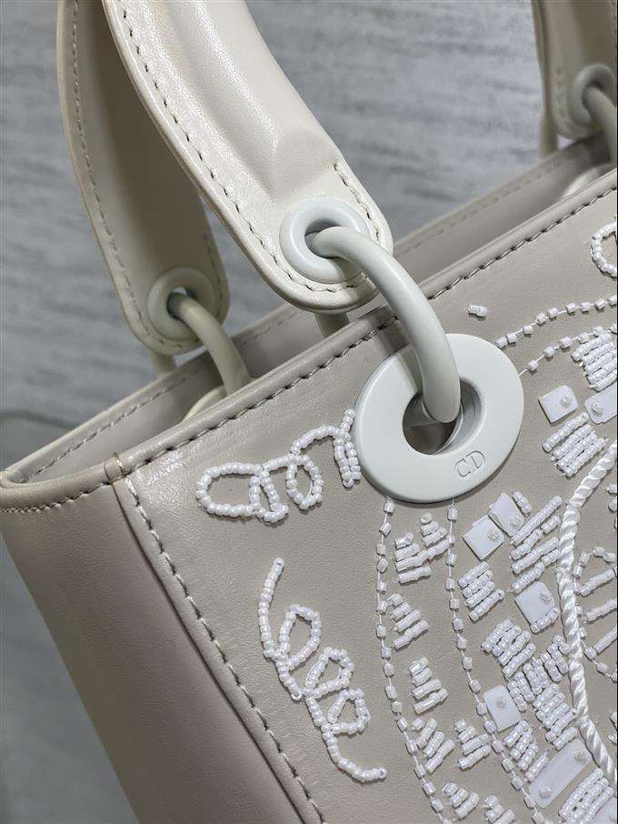 2025228Y1650P222946258