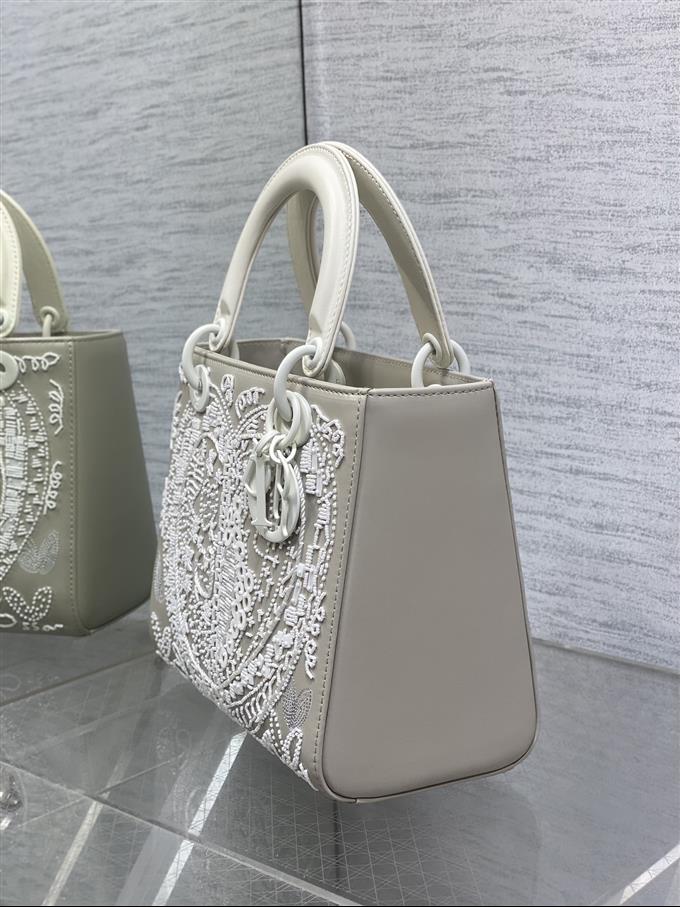 2025228Y1650P222946274