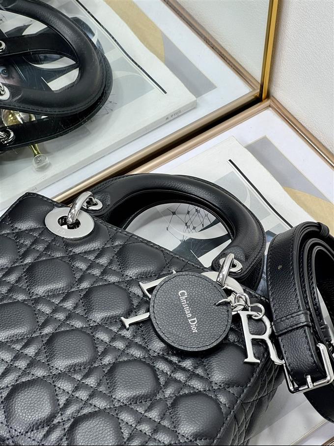 2025228Y650P222550310