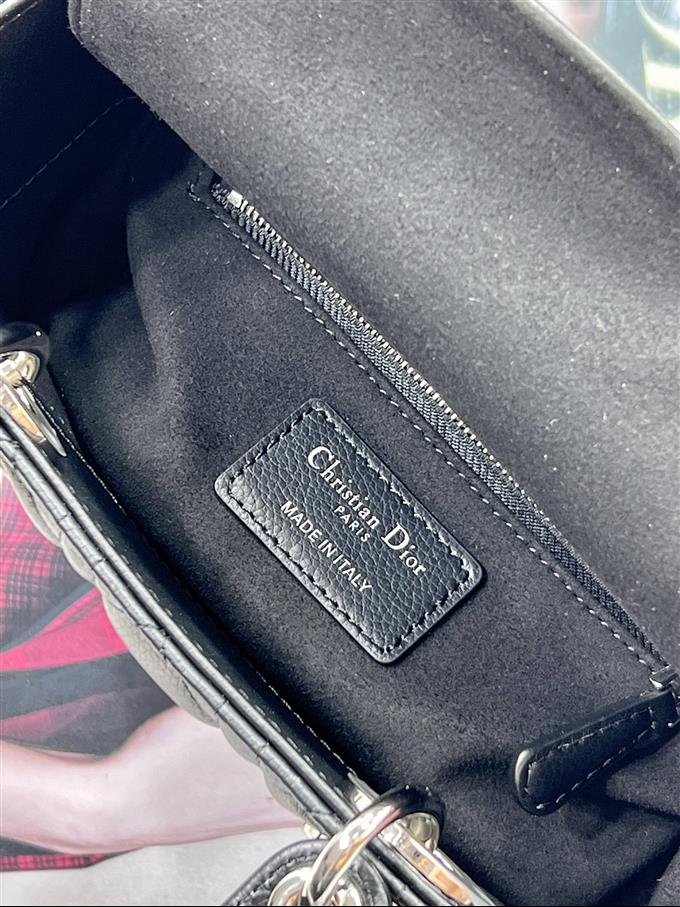 2025228Y650P222550341