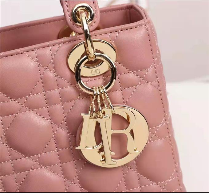 2025228Y700P222550372