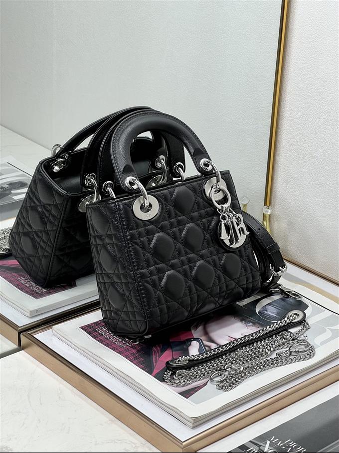 2025228Y600P222947162