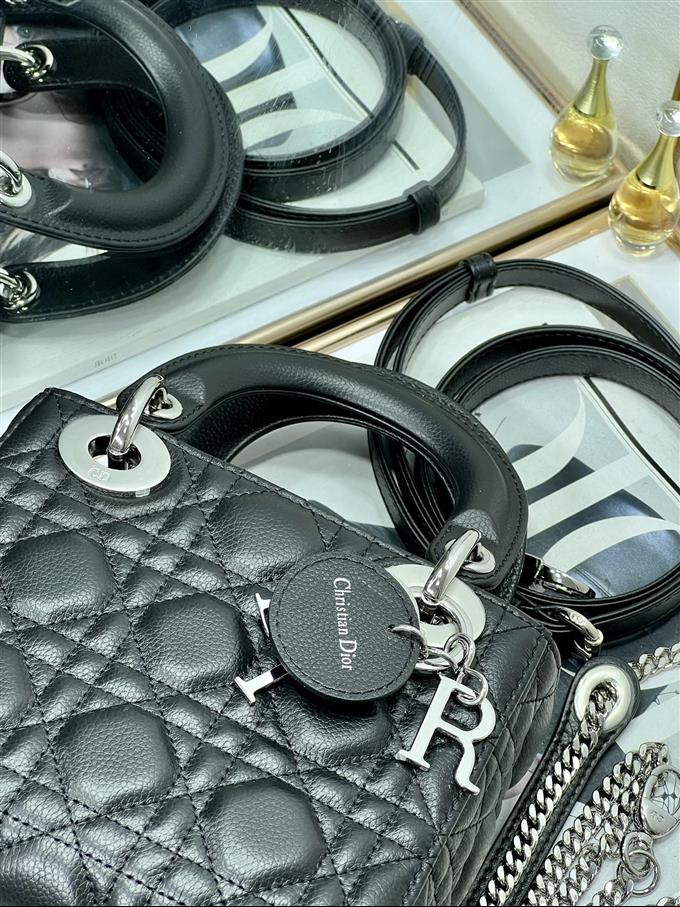 2025228Y600P222947256