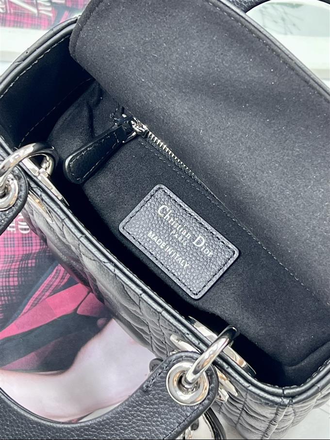 2025228Y600P222947272