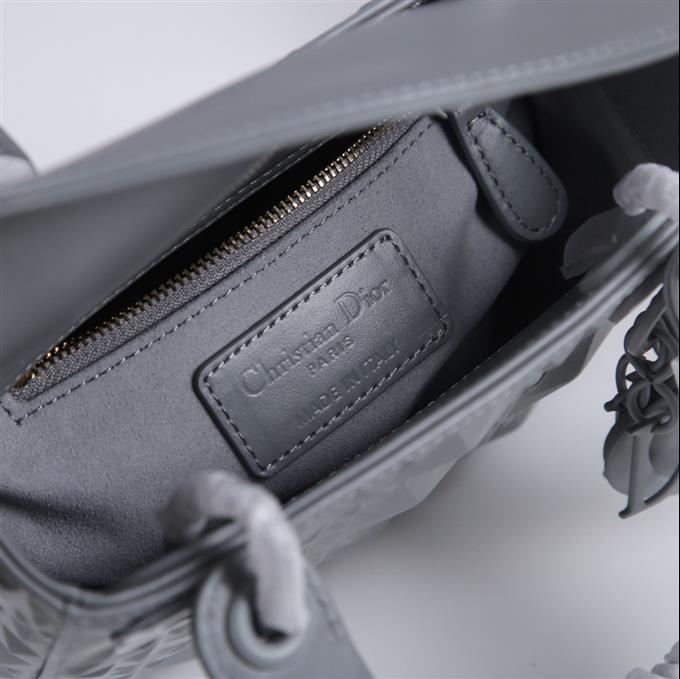 2025228Y600P222947842