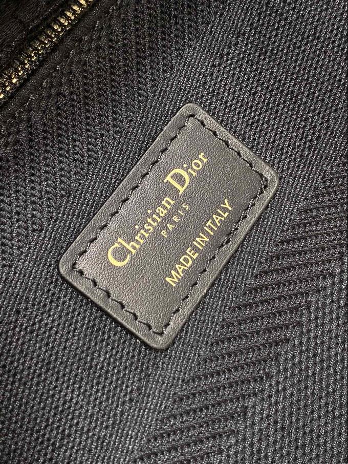 2025228Y600P222947982