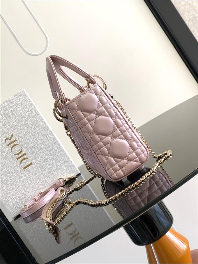 2025228Y600P222948155